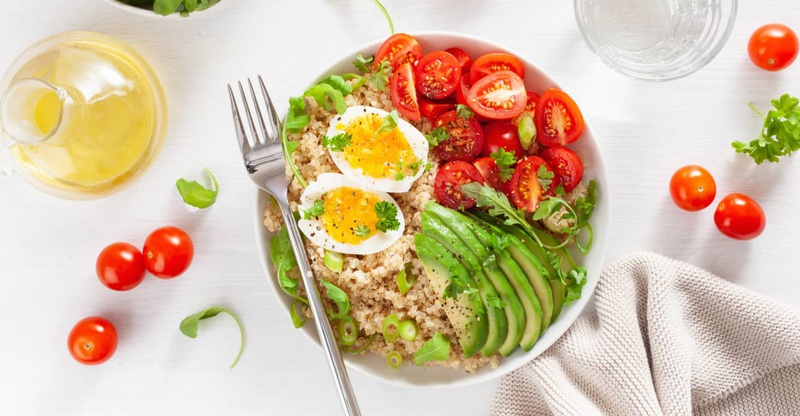 Chế độ ăn keto yêu cầu lượng carbohydrate thường phải giảm xuống còn 20 đến 50 gam mỗi ngày