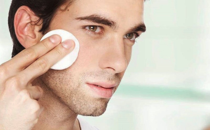 Bật mí trình tự skincare cơ bản giúp da sáng mịn "chuẩn" nam thần 1