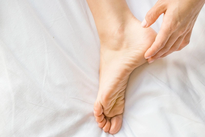Bí quyết làm mềm da gót chân dễ thực hiện ngay tại nhà 1