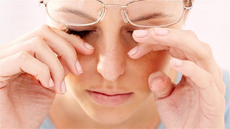 Các cách massage mắt giảm cận thị hiệu quả tại nhà - Nhà thuốc FPT Long Châu