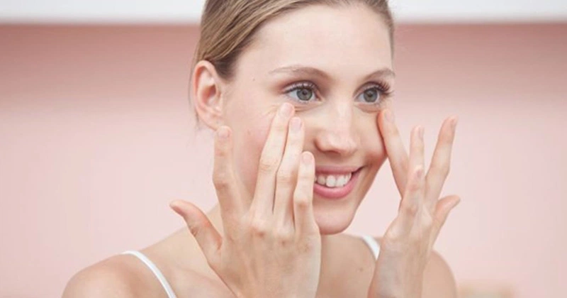 Các cách massage mắt giảm cận thị hiệu quả tại nhà 2