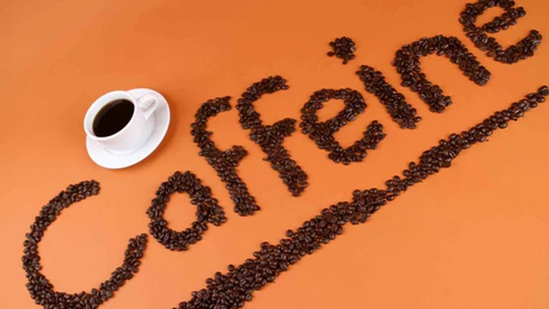 Các chuyên gia khuyên rằng chúng ta nên ngừng tiêu thụ caffein sau  2 – 3 giờ chiều 3