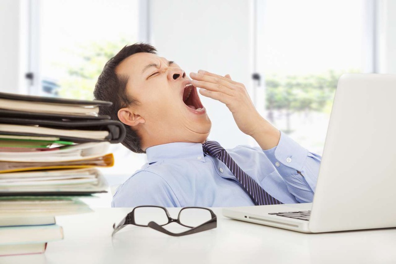 Cách giảm buồn ngủ khi làm việc-01