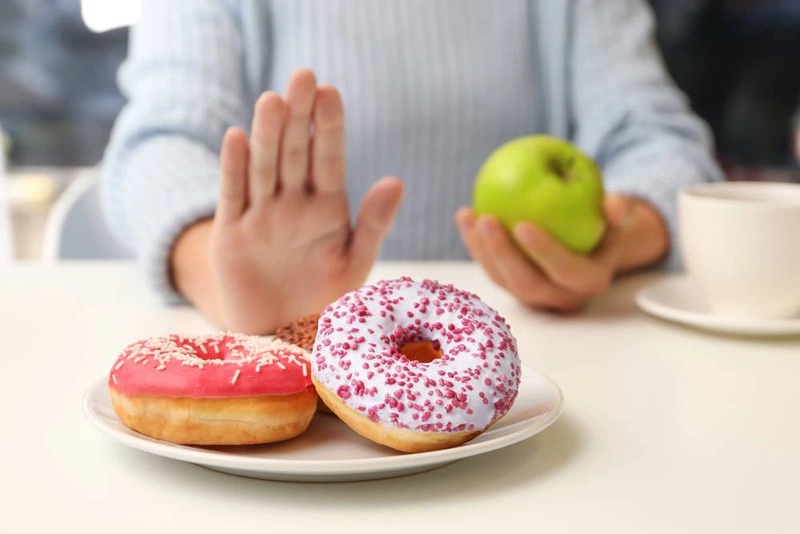 Chúng ta nên cắt giảm đường phụ gia trong bánh kẹo, đồ uống có đường thay vì đường tự nhiên trong hoa quả 3