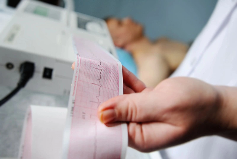 Có nên truyền đạm sữa cho bệnh nhân ung thư không? Lưu ý khi sử dụng dung dịch đạm sữa