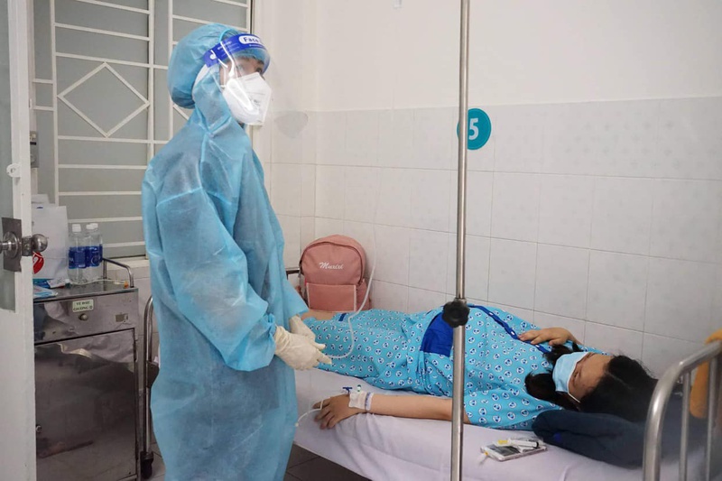 Dấu hiệu nhận biết và cách điều trị F0 tại nhà cho bà bầu 2