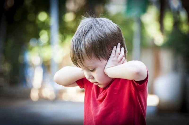 Giải đáp thắc mắc: Trẻ tự kỷ có hay cười không? Lời khuyên dành cho cha mẹ 1