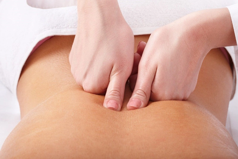 Gợi ý các cách massage  trị đau thần kinh tọa hiệu quả 2