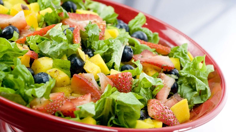 Gợi ý một số cách làm salad giảm cân nhanh gọn, ít tốn thời gian 2