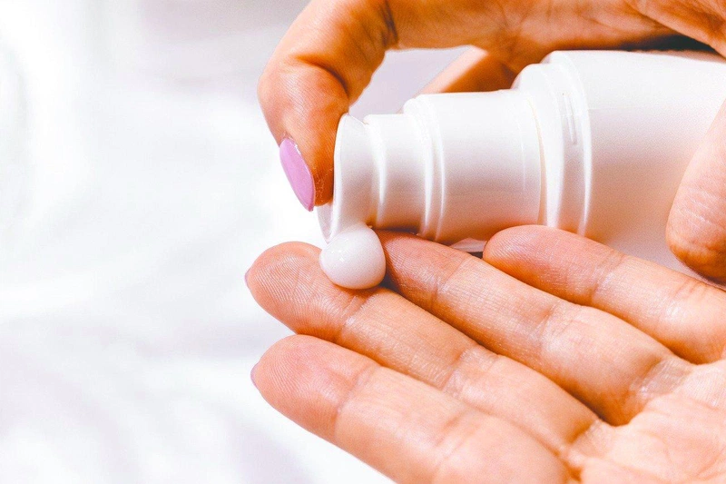 Hỏi đáp: Kem chống nắng Vichy là vật lý hay hóa học 1