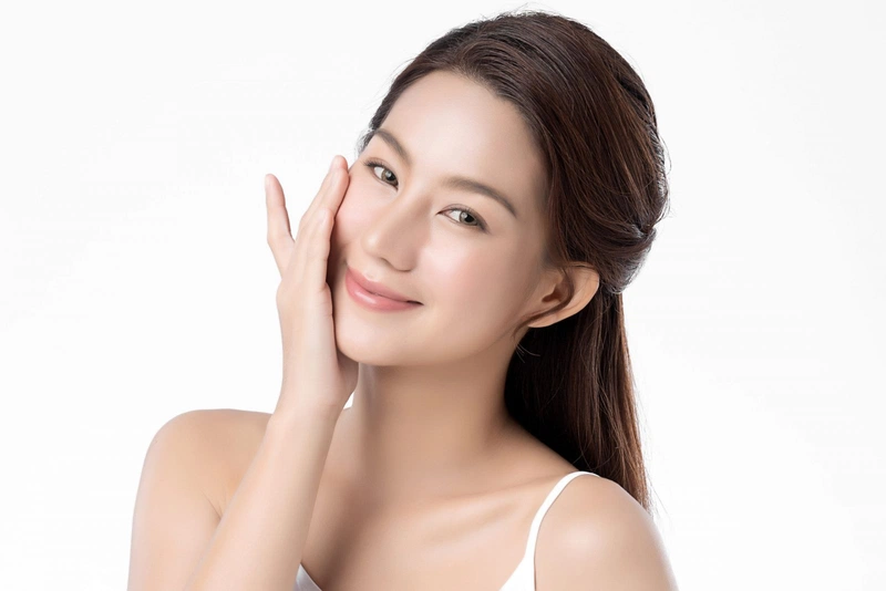 Hỏi - Đáp: Viên uống trắng da Glutathione bao nhiêu tuổi uống được 3