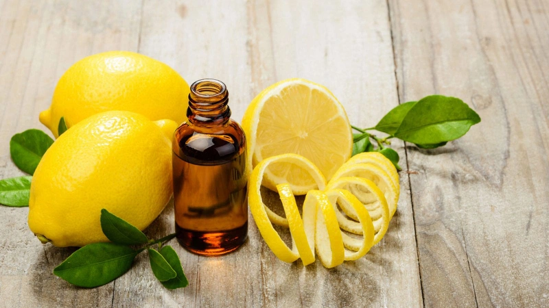 Hướng dẫn sử dụng tinh dầu chống lão hóa đúng cách và hiệu quả 2