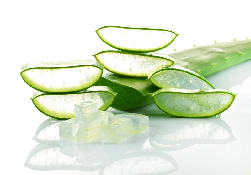 Những điều bạn cần biết về tình trạng mụn nổi ở ngực 2