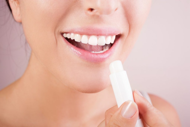 Không cần make up bạn cũng thừa xinh đẹp với 13 mẹo làm đẹp đơn giản