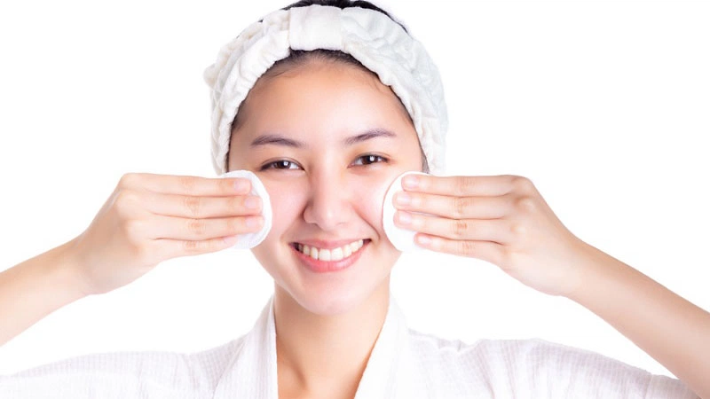 Một số điều nên chú ý khi tẩy trang cho da mụn 3