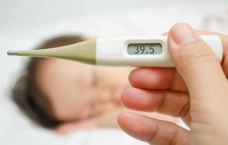 Nên uống Tiffy hay Panadol nếu bị cảm cúm? Lưu ý khi sử dụng thuốc trị cảm cúm