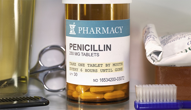 Dị ứng thuốc penicillin có thể xảy ra ở cả đường uống hoặc đường tiêm