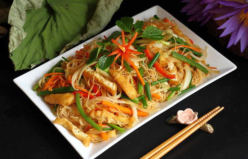 Sau khi sinh ăn bún được không? Những điều mẹ cần lưu ý khi ăn bún sau sinh 4