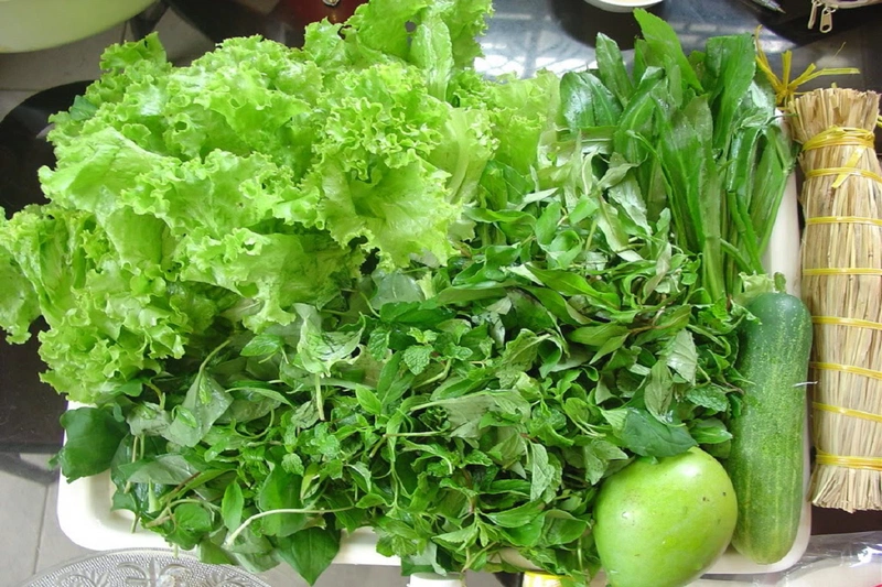 Sau sinh ăn rau sống được không? Những điều cần lưu ý khi ăn rau sống sau sinh 2