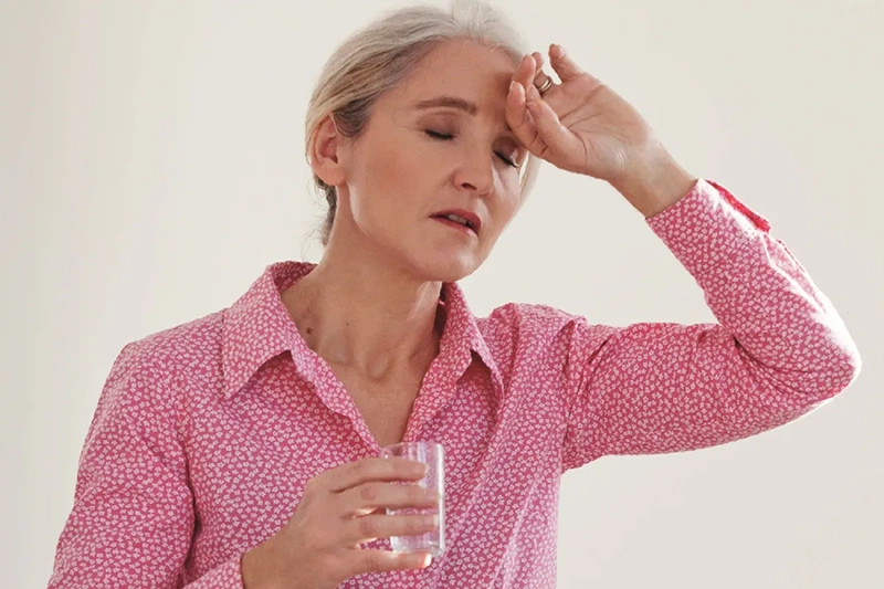 Thời kỳ mãn kinh cũng góp phần làm thay đổi mật độ mô vú 2
