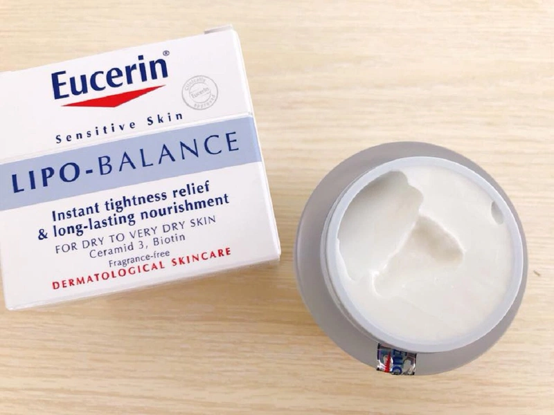 Tiết lộ 4 loại kem dưỡng ẩm làm mềm da được tin dùng hiện nay 1