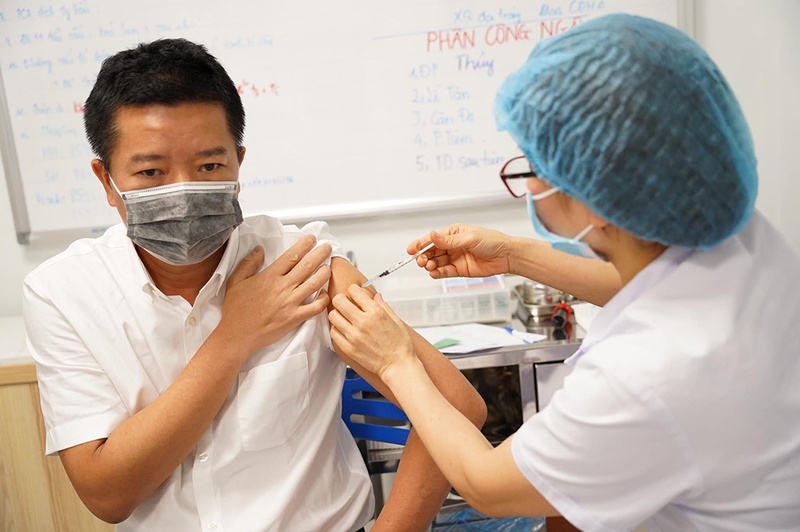 Tổng hợp các thông tin về việc tiêm vắc xin Covid ở Việt Nam 1
