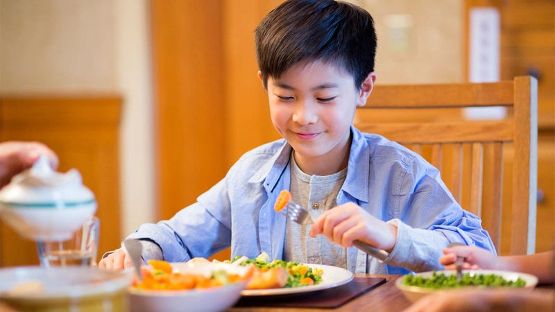 Trẻ 10 tuổi có kinh nguyệt có sao không? 4