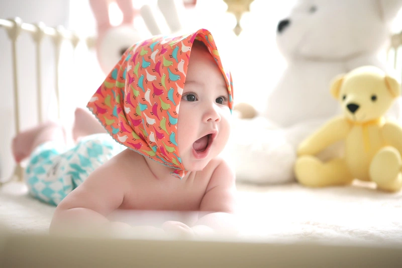 Trẻ 6 tháng biết làm gì? Điều cha mẹ cần biết giai đoạn 6 tháng tuổi 2