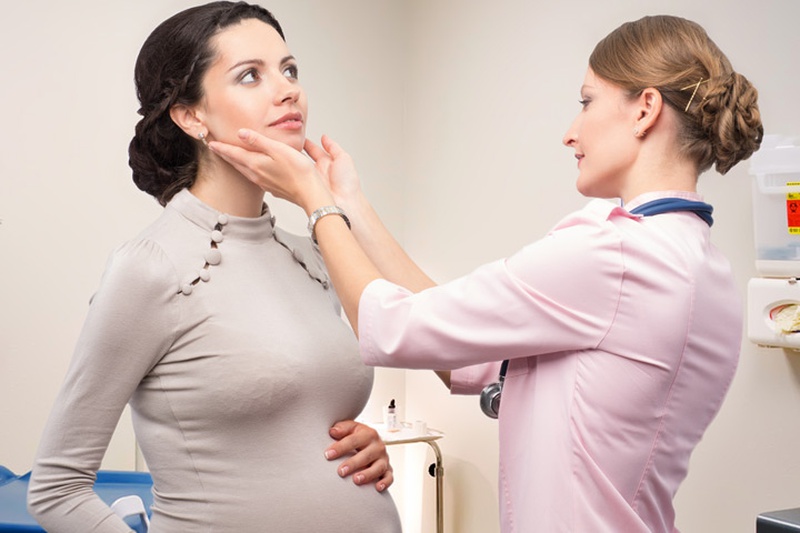 bướu cổ có sinh con được không 1