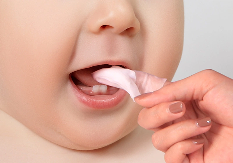 Vệ sinh răng miệng cho trẻ sơ sinh có quan trọng không 3