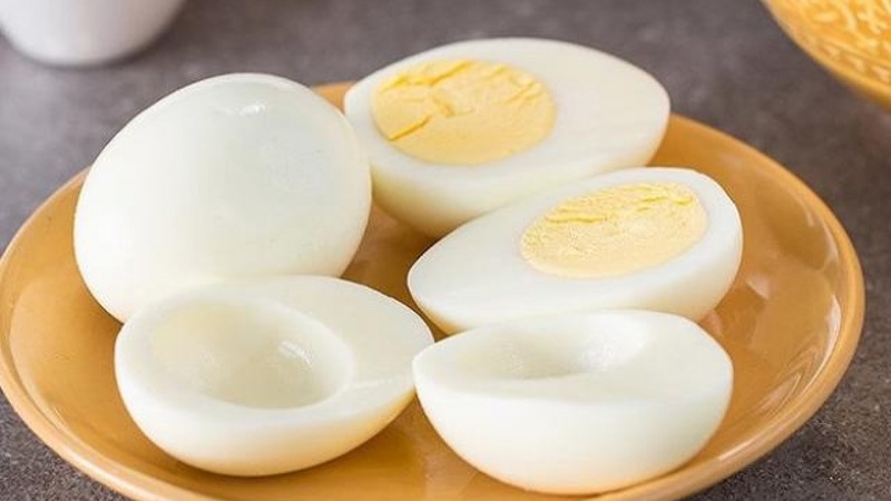 Có thể bạn chưa biết lòng trắng trứng giàu canxi có lợi cho hệ xương