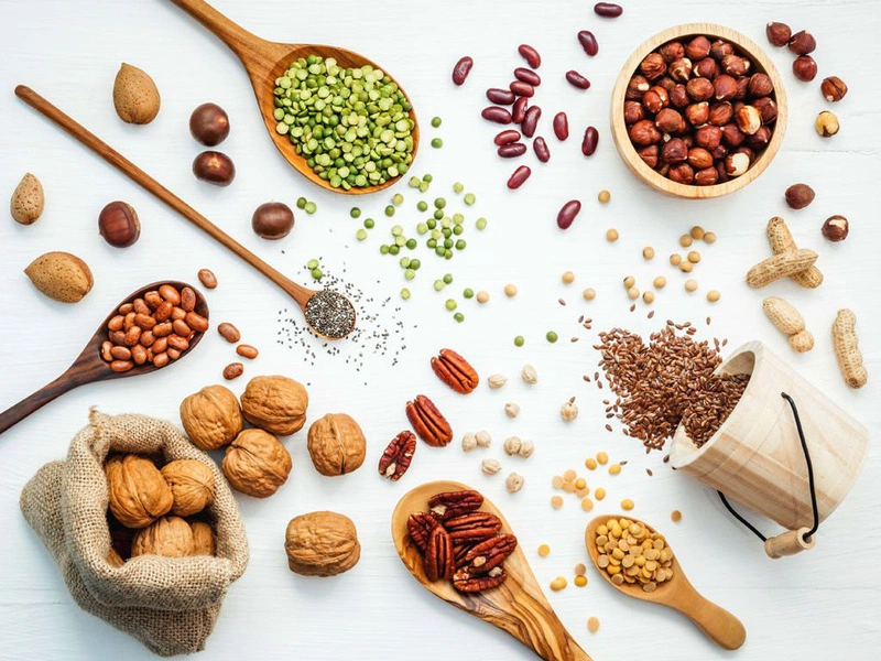 Ăn gì để em bé có lông mi dài? Chế độ dinh dưỡng giúp lông mi trẻ phát triển tốt nhất 3