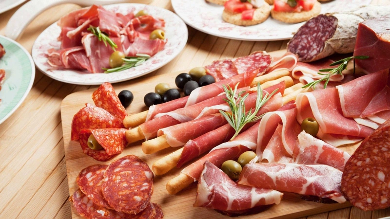 Ăn thịt nguội có tốt cho bà bầu không? 1