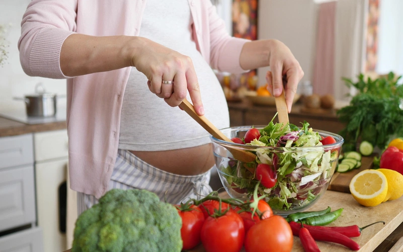 Bà bầu 5 tháng nên ăn gì để thai nhi phát triển khỏe mạnh? Một số lưu ý khi xây dựng thực đơn cho bà bầu 1