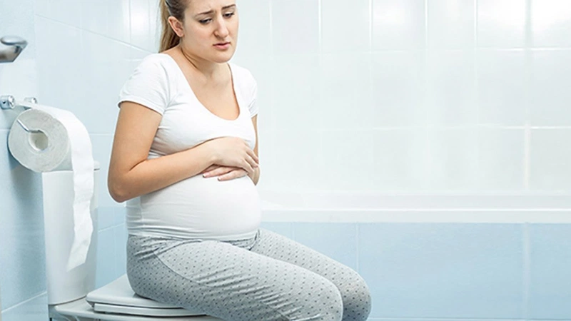 Sự thay đổi của cơ thể khi mang thai khiến cho bà bầu bị đầy bụng, khó tiêu