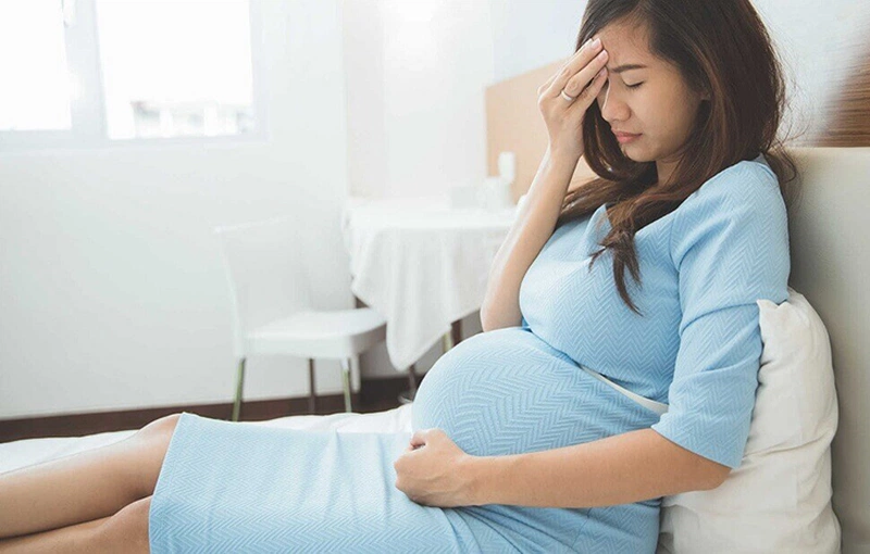 Thuốc nhỏ mắt Tobrex có dùng được cho bà bầu không?