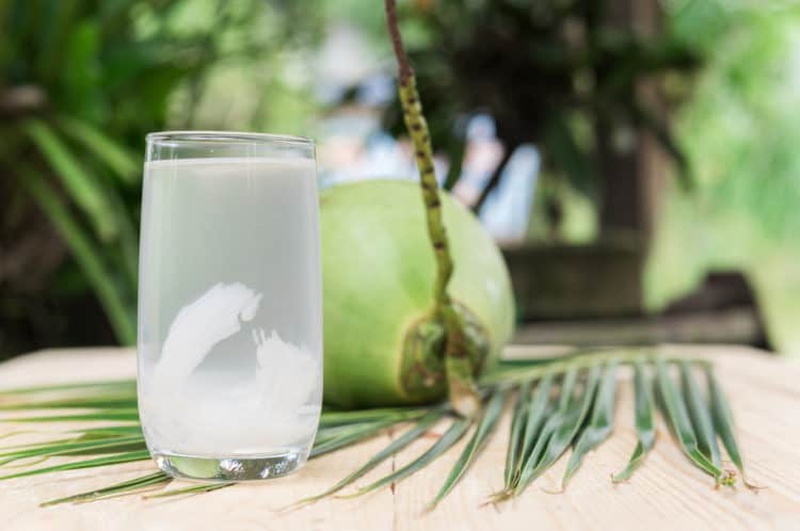 mang thai mấy tháng thì được uống nước dừa 3