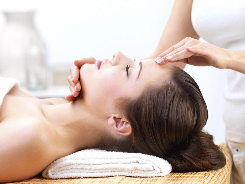 Bài tập liệt dây thần kinh số 7 dễ thực hiện