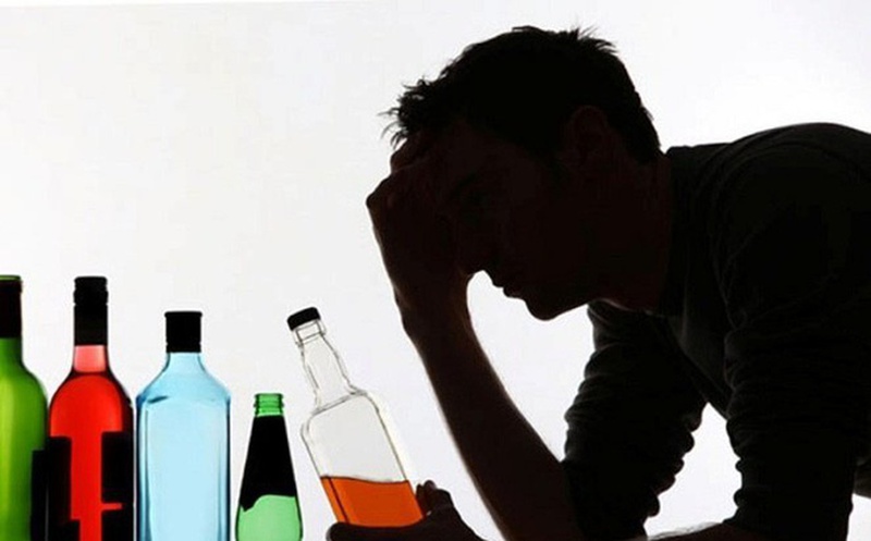 Bạn cần biết: Thế nào là ngộ độc rượu và cách xử trí khi bị ngộ độc