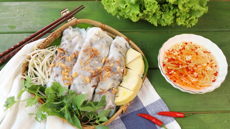 Bánh cuốn bao nhiêu calo? Hai cách làm bánh cuốn bằng chảo chống dính cực đơn giản 3