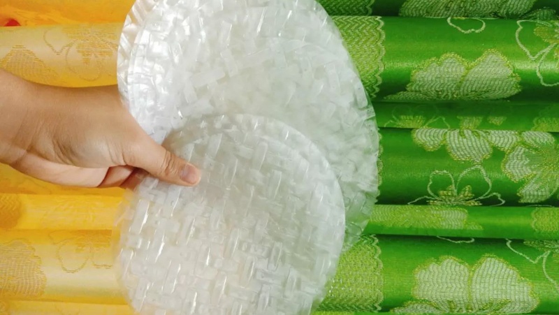 Bánh tráng gạo lứt bao nhiêu calo? Hướng dẫn cách làm bánh tráng gạo lứt cuộn ức gà 1
