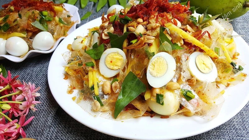 Bánh tráng trộn bao nhiêu calo? 4