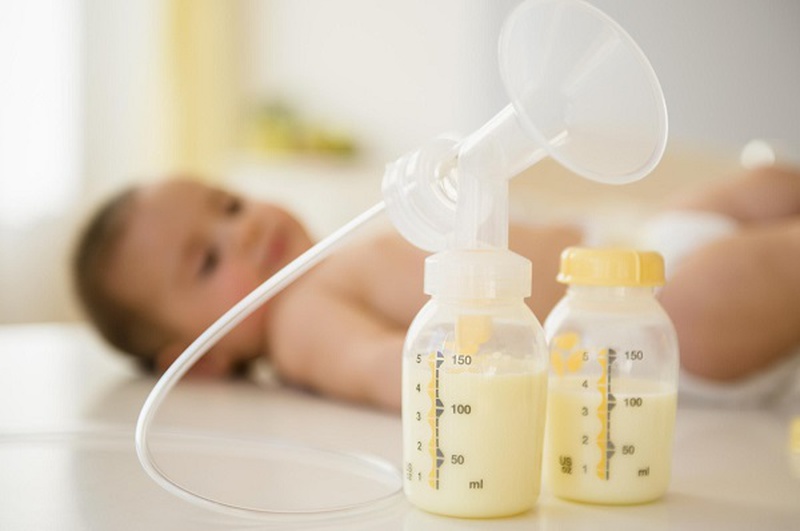 Bảo quản sữa: Sữa mẹ để ngăn mát được bao lâu? 3