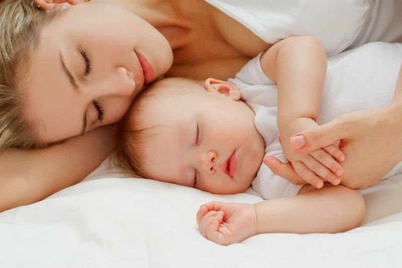 xuyên đêm, mẹ “ nhàn tênh” không lo con quấy khóc 2