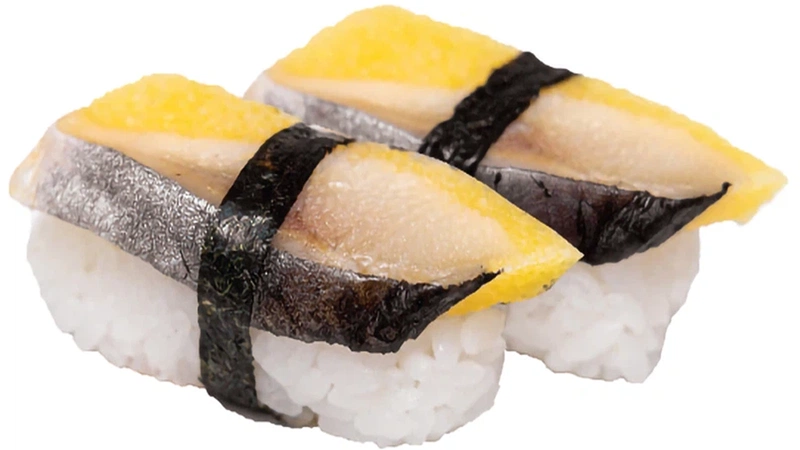 Sushi cá trích ép trứng là món ăn quen thuộc với nhiều người
