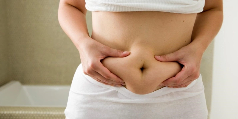 Bật mí có nên chườm nóng bụng sau khi sinh hay không 1
