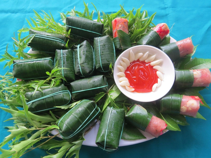 Bầu ăn nem chua được không? Cách ăn nem chua không gây hại cho mẹ bầu và thai nhi 1