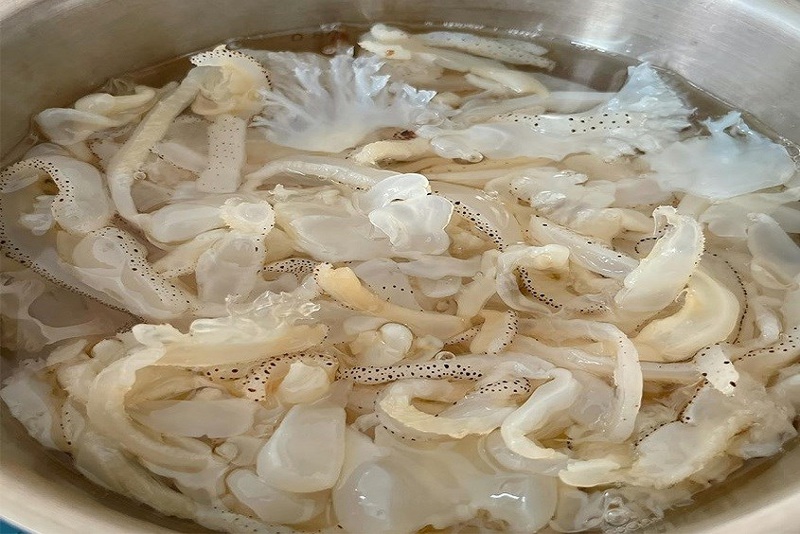 Bầu ăn sứa được không? Ăn sứa mang lại những lợi ích gì cho mẹ bầu? 1