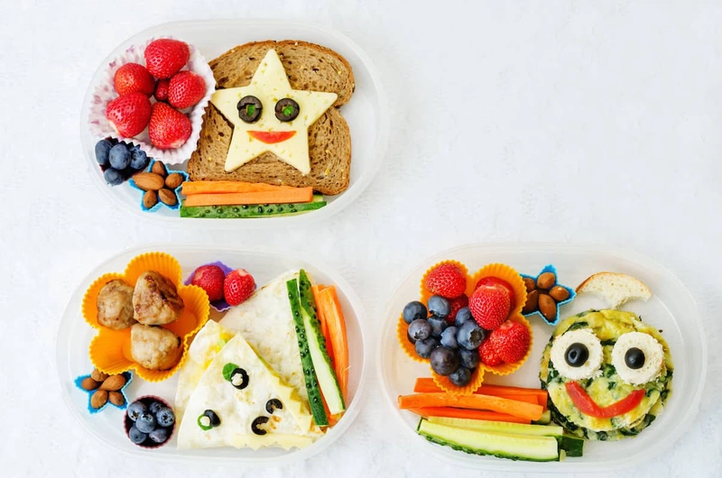 Bé 1 tuổi ăn bánh mì sandwich được không?