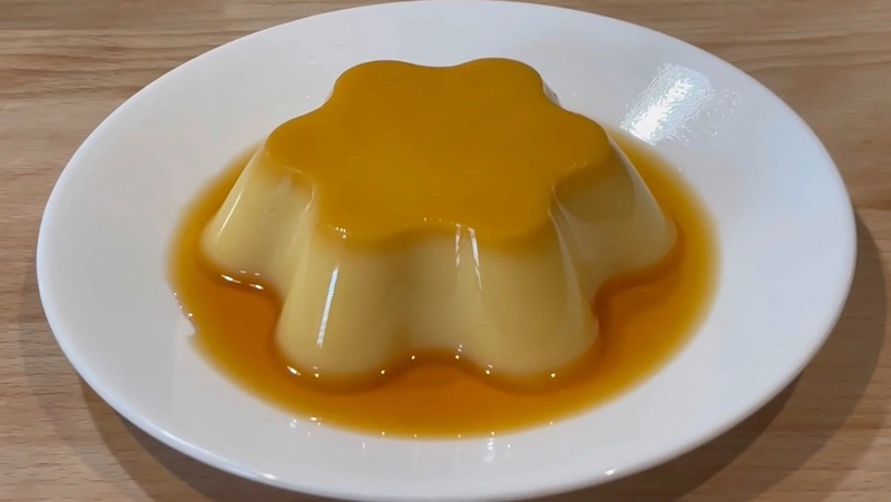 Bé mấy tháng ăn được bánh flan và lưu ý khi dùng bánh flan cho trẻ ăn dặm 3